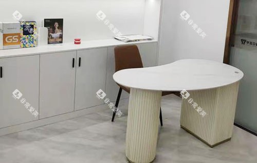 十堰华玉口腔看牙商谈区