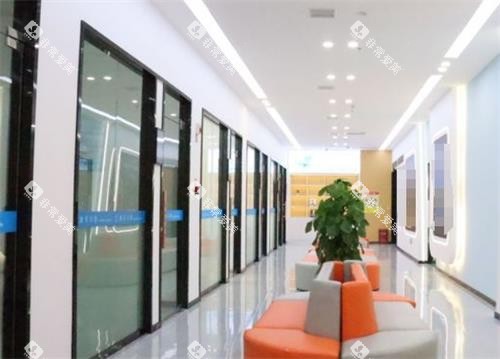 贵州遵义康贝口腔门诊部等候区 贵州遵义康贝口腔门诊部等候区