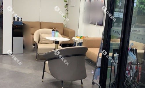 合肥佳德口腔等待室示意图