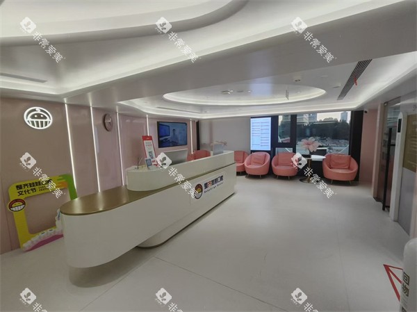 北京整齐娃娃口腔大厅一角