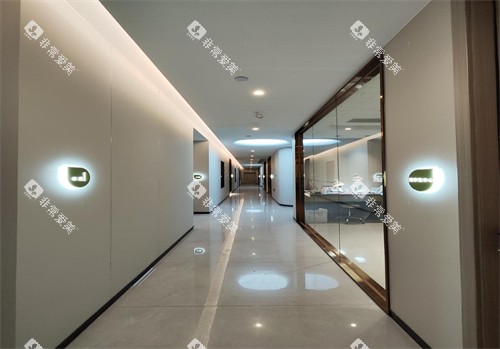 宁德市中富口腔宁德院诊疗区走廊环境 宁德市中富口腔宁德院诊疗区走廊环境
