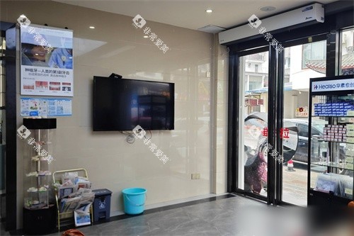 桂林阳朔杨顺德口腔门口电视墙