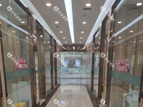 昆明德韩口腔五华区金鹰店走廊环境图 昆明德韩口腔五华区金鹰店走廊环境图