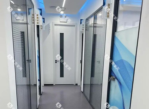 保定优戈正立口腔过道