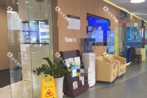 成都极光口腔 (1)