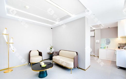 温州蓝芽口腔牙齿治疗等候区