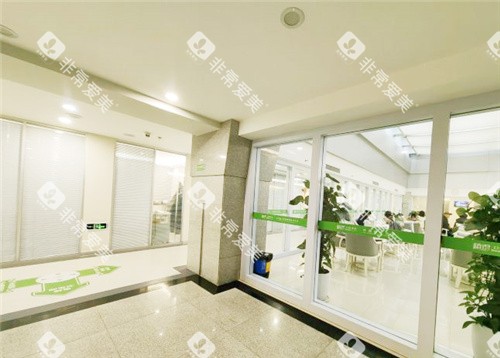 郑州植得口腔诊疗区走廊