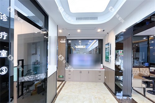 厦门明山口腔门诊部诊疗区走廊