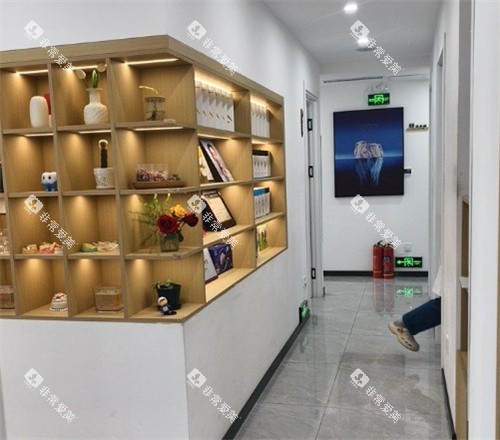 锦州天兴口腔展示柜