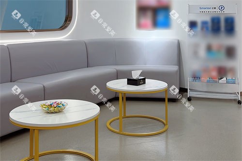 厦门拜瑞口腔休息候诊区