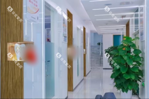 青岛可恩口腔医院（麦岛店）走廊