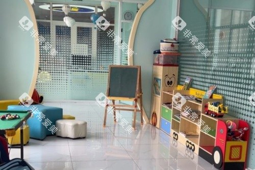 大连牙克拉口腔儿童诊区