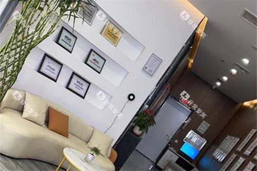 蚌埠德瓦候诊区一角