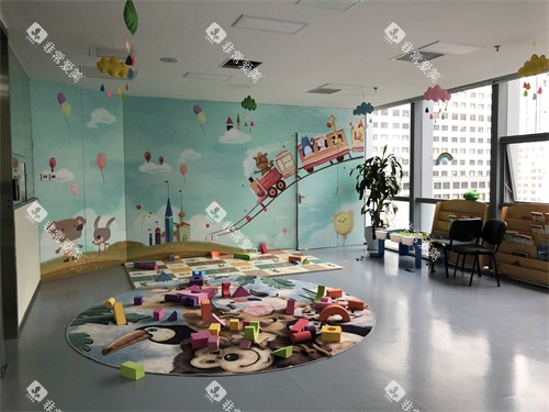 成都极光口腔锦江区儿牙区