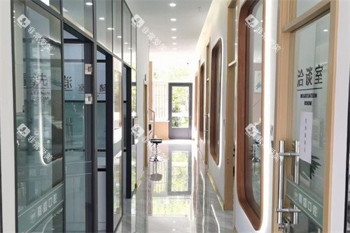 长春嘉盛口腔走廊环境 长春嘉盛口腔走廊环境