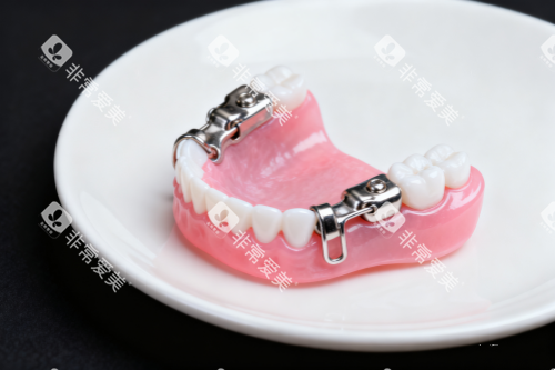 活动假牙卡通图一览