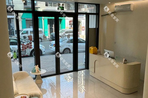 长春微笑国度口腔大厅图