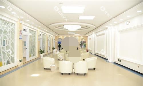 保山腾冲德博口腔休息区