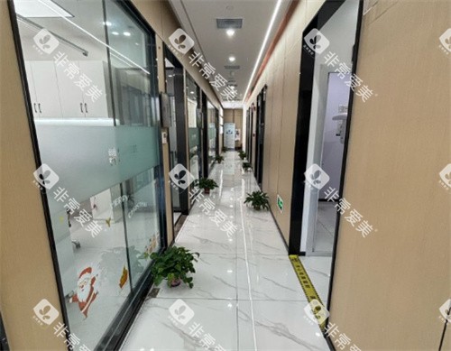 南京牙益舒口腔内部走廊环境