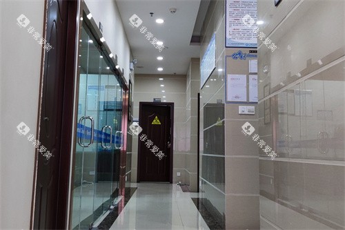 云浮拜伦口腔门诊走廊 云浮拜伦口腔门诊走廊