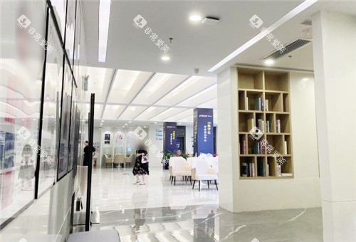 南宁牙博士口腔走廊环境 南宁牙博士口腔走廊环境