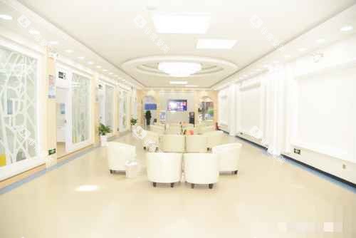 腾冲德博口腔大厅