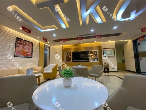 梧州蓝天口腔医院候诊区