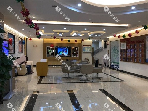 梧州蓝天口腔医院大厅休息区