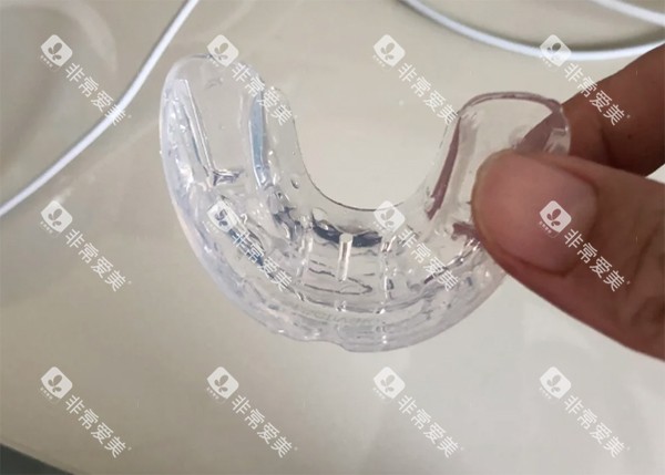 罗慕儿童矫治器