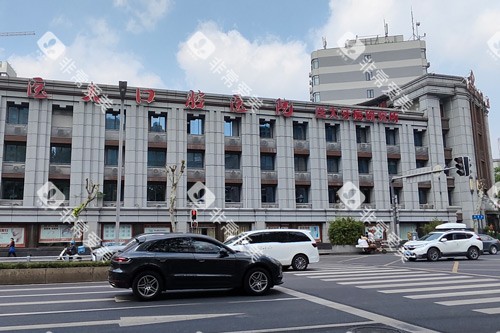 成都医大口腔医院外景图