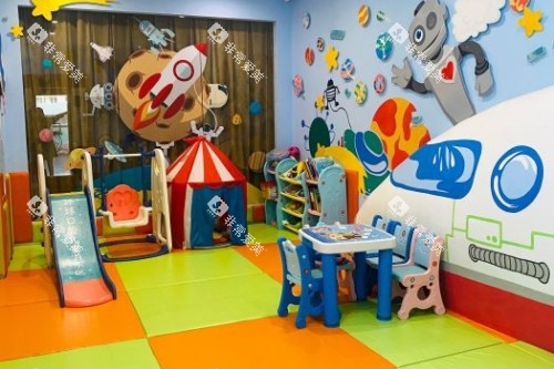 长春环球口腔儿童玩耍区 长春环球口腔儿童玩耍区