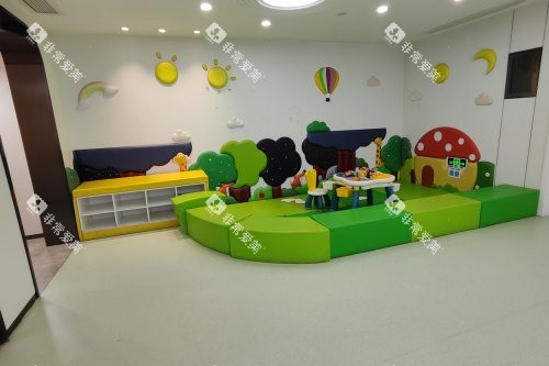 济南弗莱堡口腔门诊部儿童玩耍区