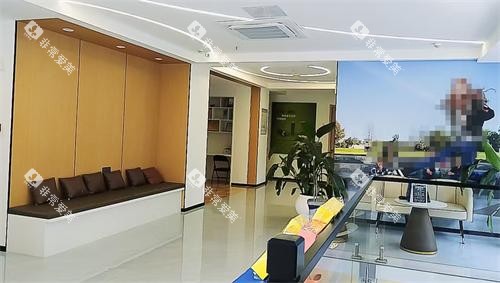 昆明品固口腔等候区