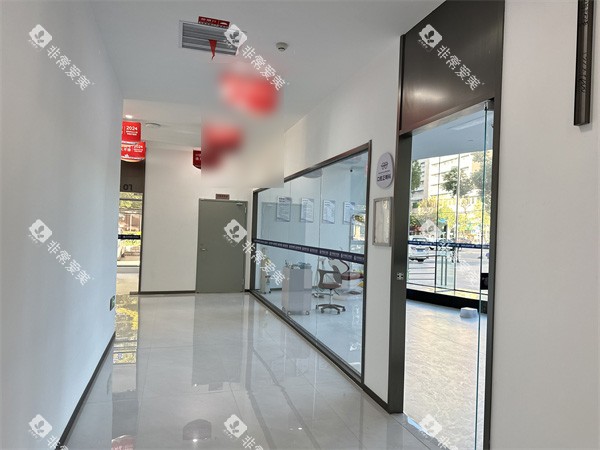 昆明团圆口腔走廊环境图