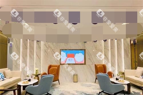昆明美奥口腔内部大厅休息区环境图