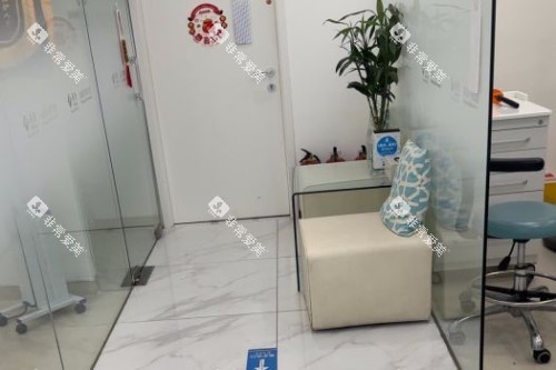 北京拜博口腔(大悦城店)等待区