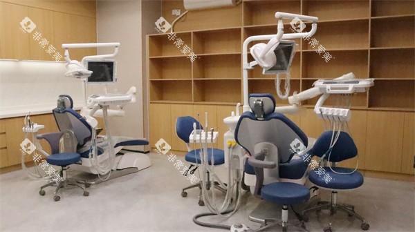 江门简牙口腔治疗室环境