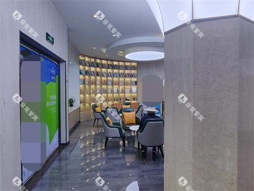 曲靖舒尔口腔休息区环境一角