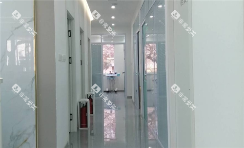沈阳沪雅口腔走廊图