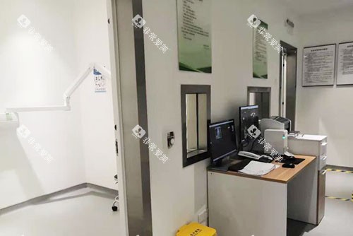 杭州萧山牙科医院牙齿治疗检查室