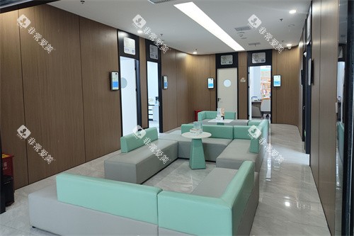 南昌达芬奇口腔候诊区环境 南昌达芬奇口腔候诊区环境