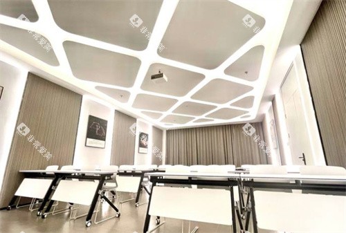 南京牙博士口腔河西店会议室