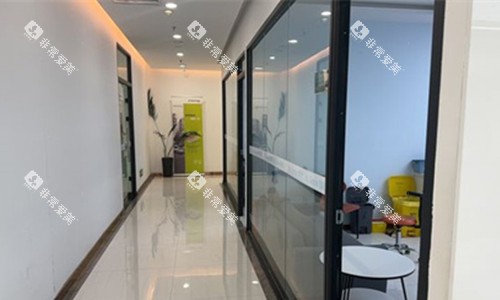 石家庄牙医先生口腔走廊图