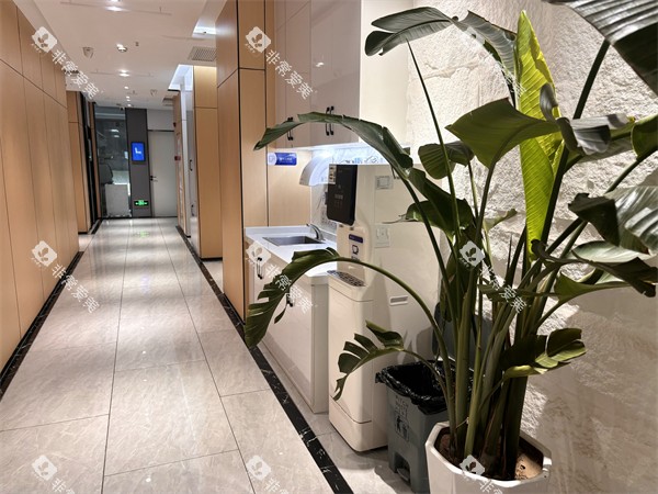 西安中海口腔走廊一角