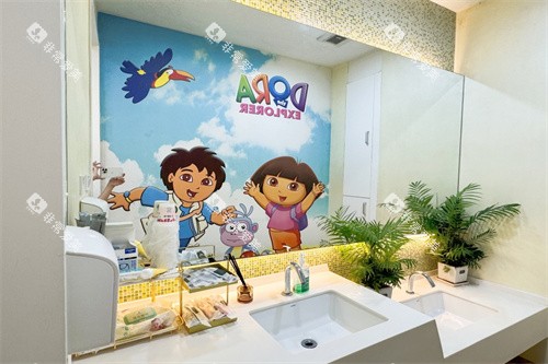 深圳友睦口腔儿牙治疗区