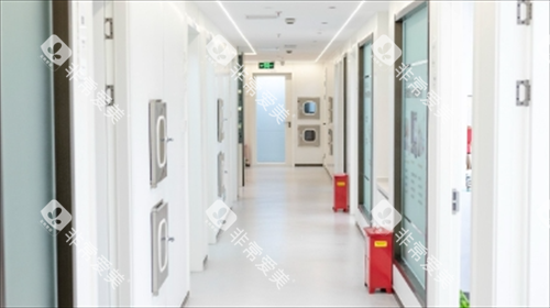 上海曙康口腔走廊一角