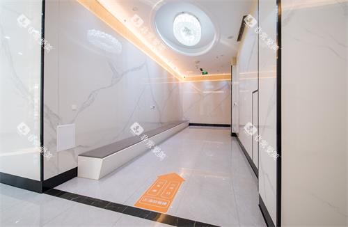 潍坊中牙口腔医院走廊环境