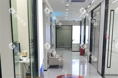 东莞莞口口腔（横沥总院）走廊