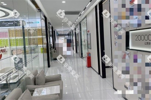 东莞横沥莞口口腔诊疗区走廊