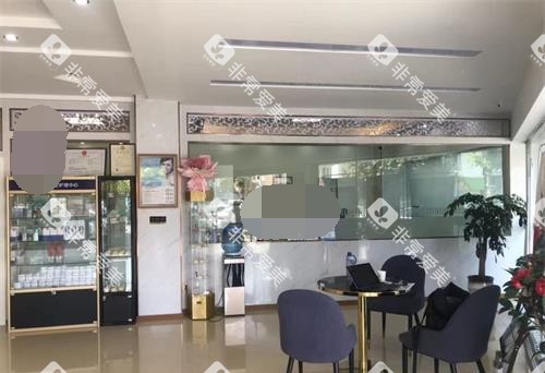 丽江锦美口腔大厅